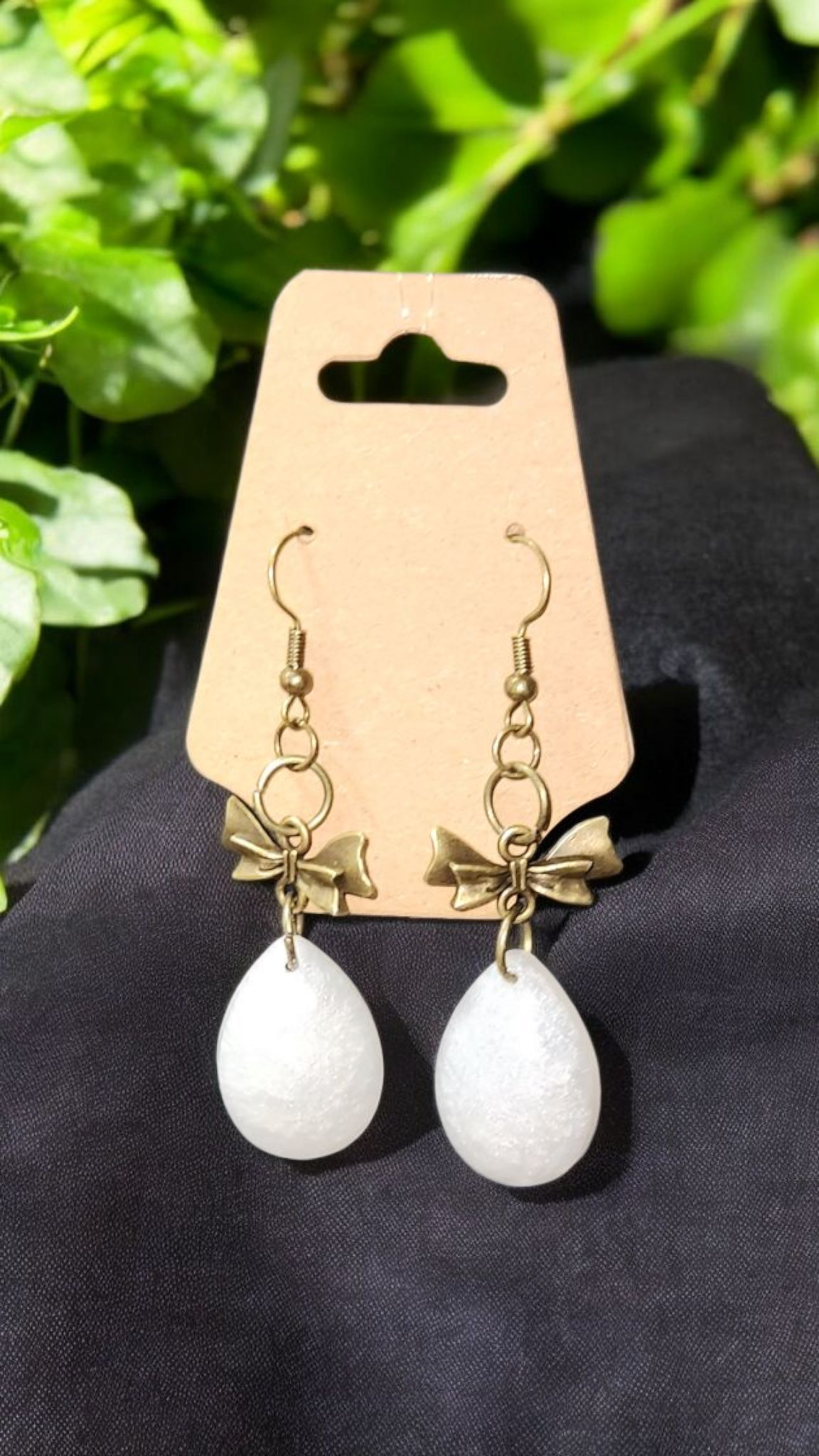 Elegant Teardrop Bow Earrings